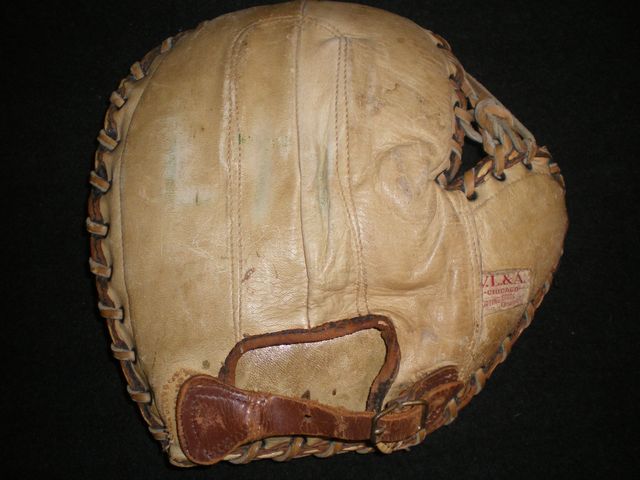 A.J. Reach Basemitt Back 3